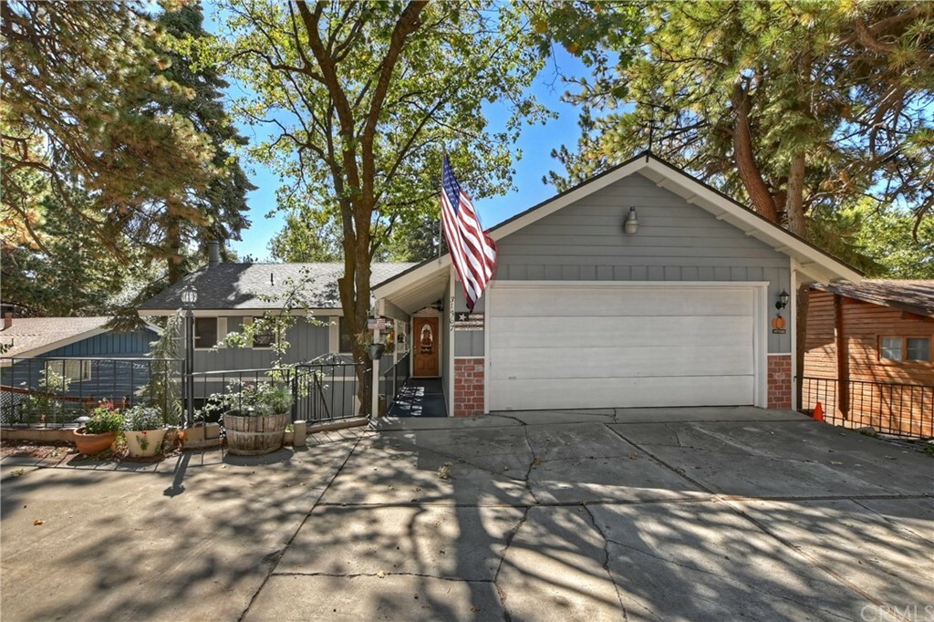 Property Photo:  31367 Onacrest Drive  CA 92382 