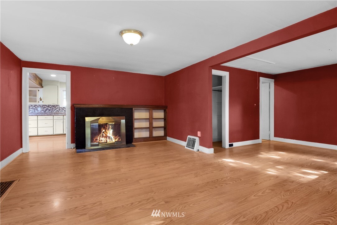 Property Photo: 3542 NE 130 Street WA 98125