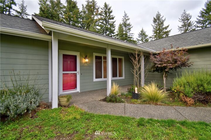 Property Photo:  51 E Skylark Court  WA 98524 
