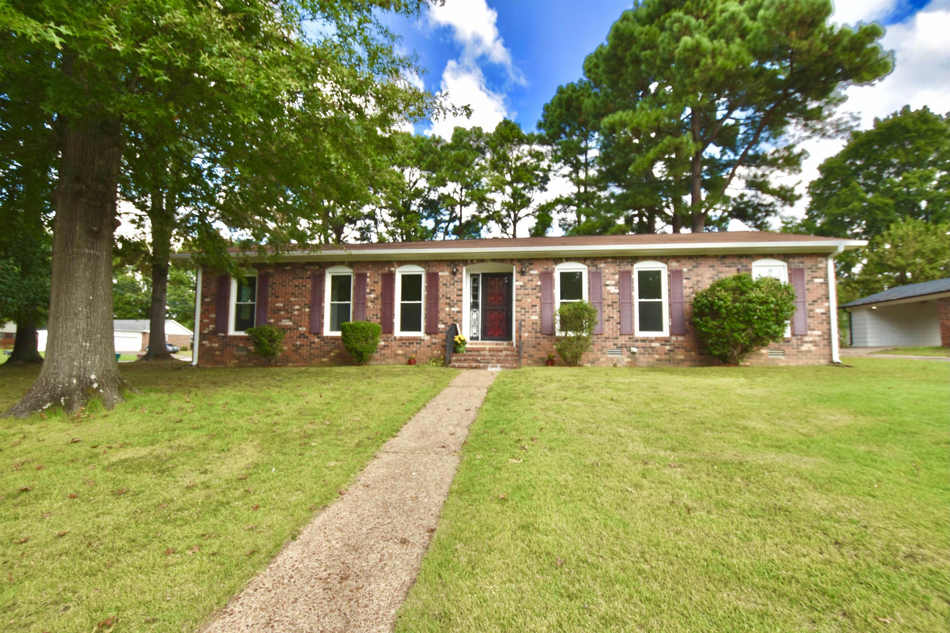 Property Photo:  136 Greenfield Drive  TN 38305 