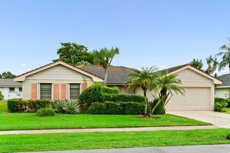 Property Photo:  10626 Greentrail Drive S  FL 33436 