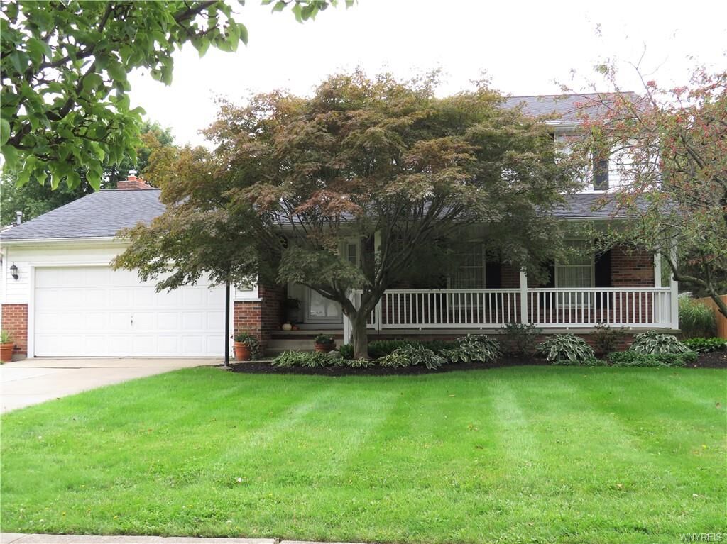 Property Photo:  24 Cardinal Lane  NY 14072 