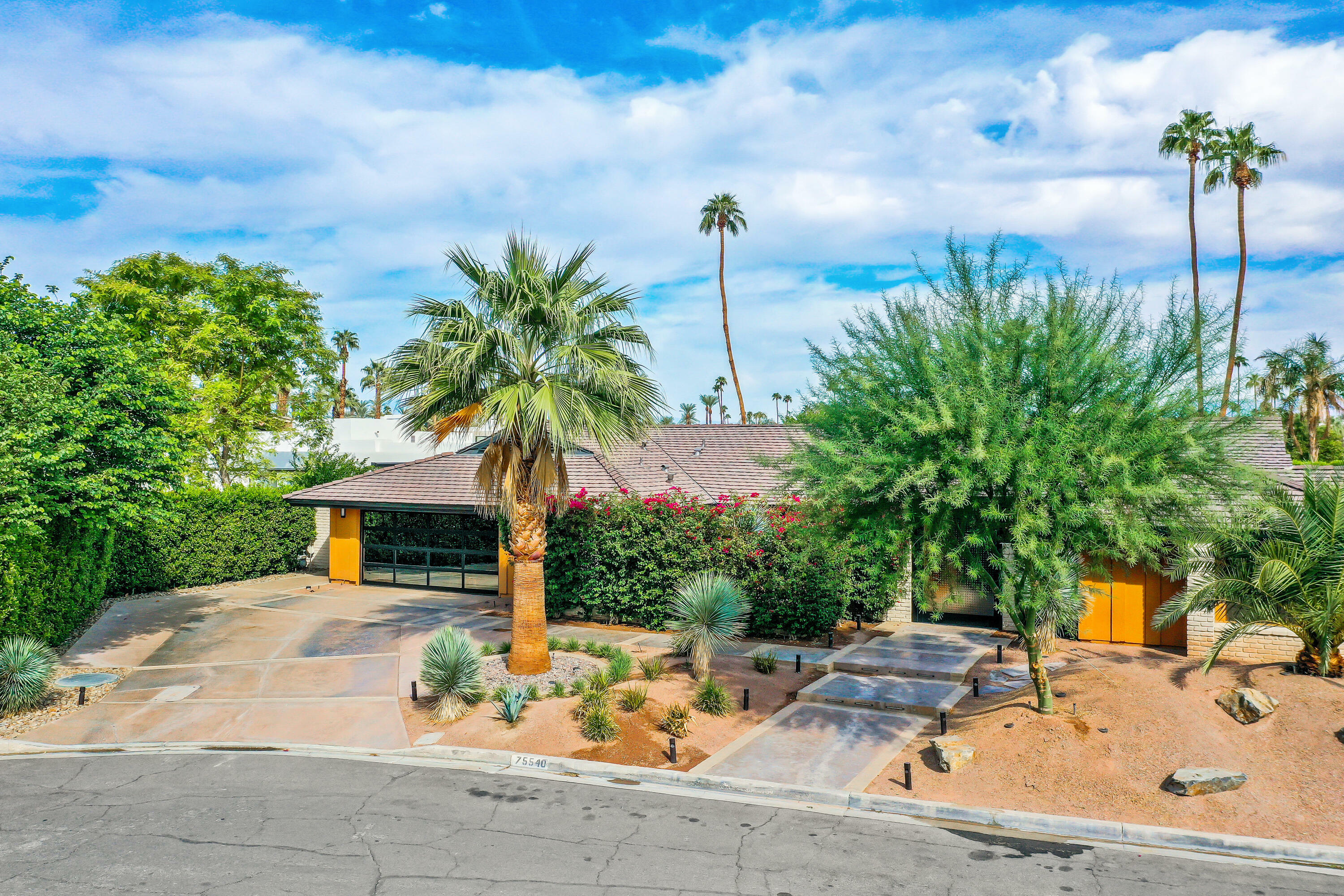 Property Photo:  75540 Desierto Drive  CA 92210 