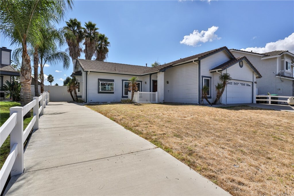 Property Photo:  22917 Akwo Circle  CA 92595 