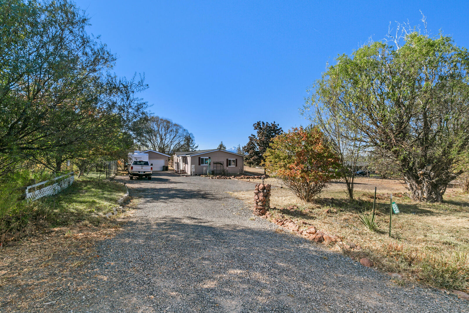 Property Photo: 10228 SW Ruth Drive OR 97734