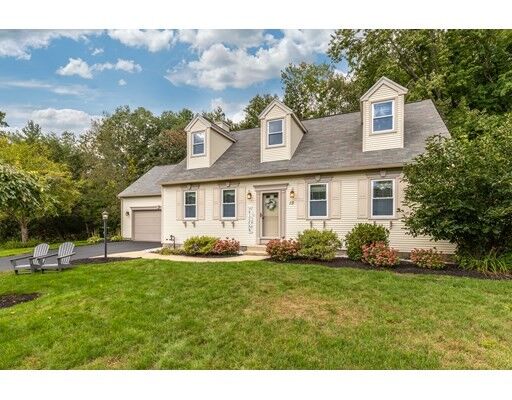 Property Photo:  15 Lilacwood Circle  MA 01832 