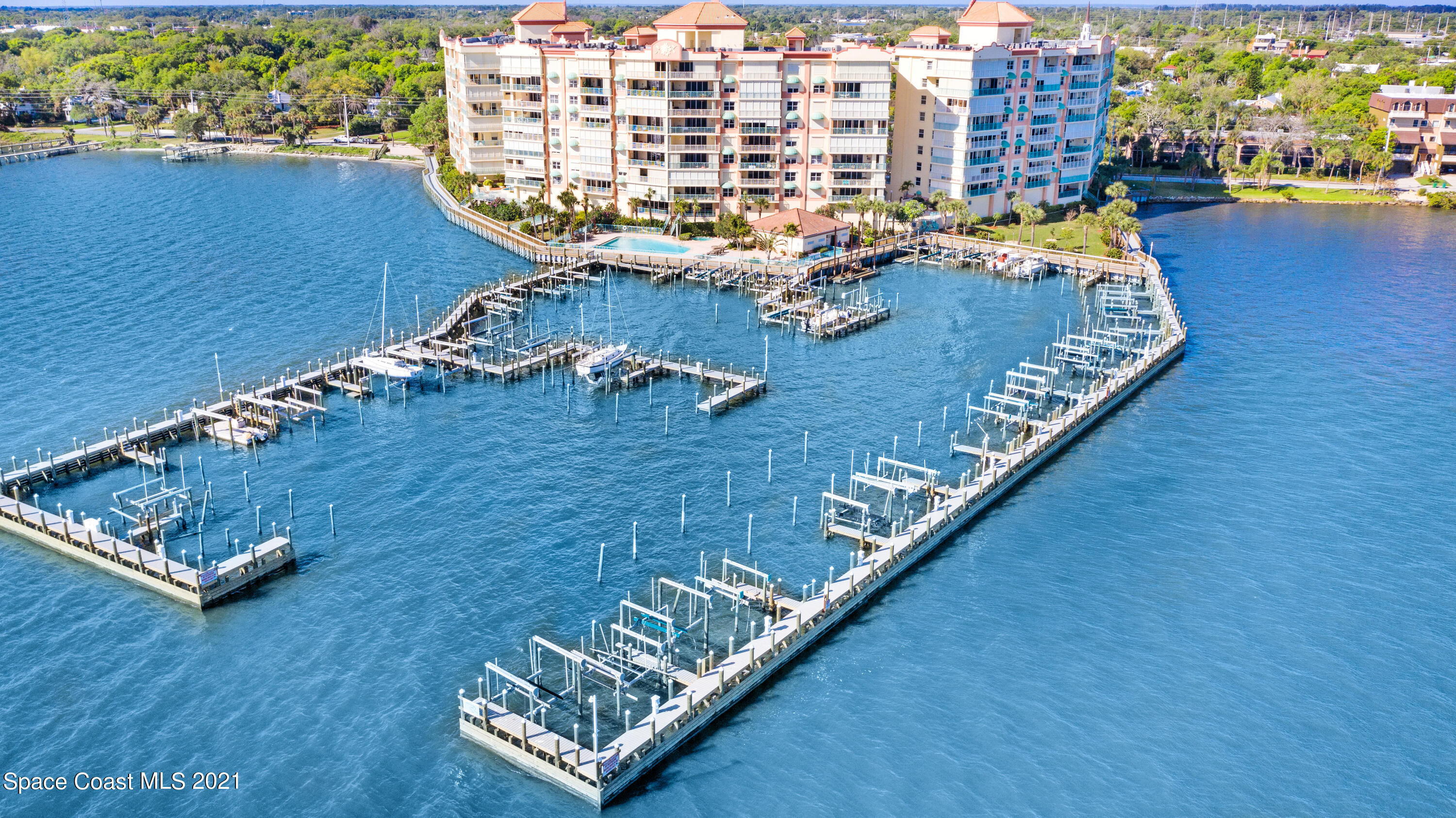 Property Photo: 100 Riverside Drive FL 32922