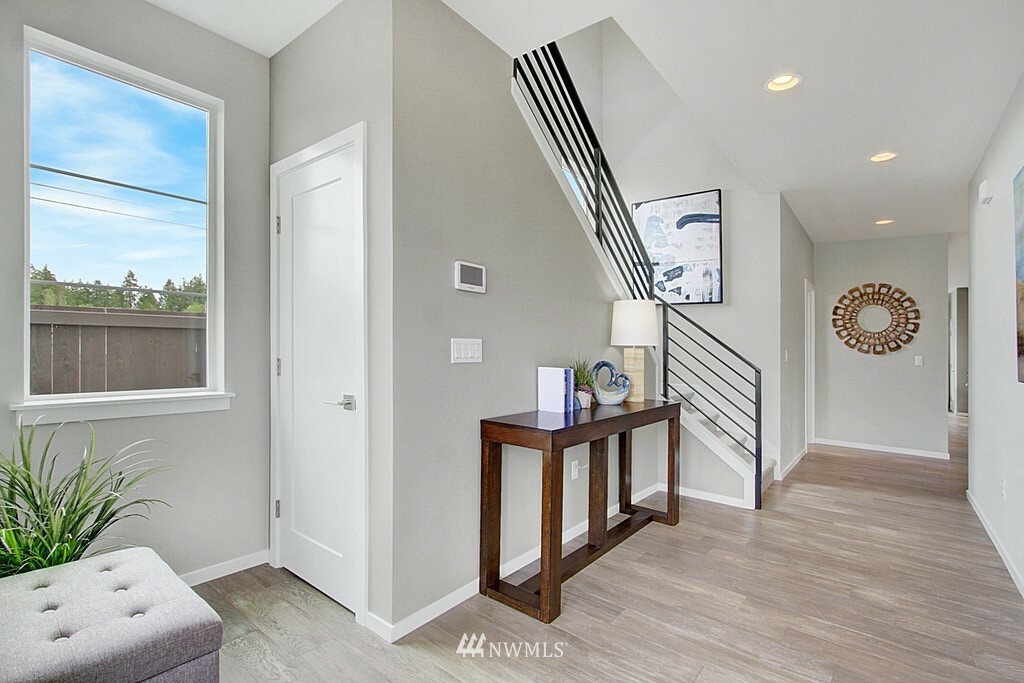 Property Photo: 27009 101st Court SE WA 98030