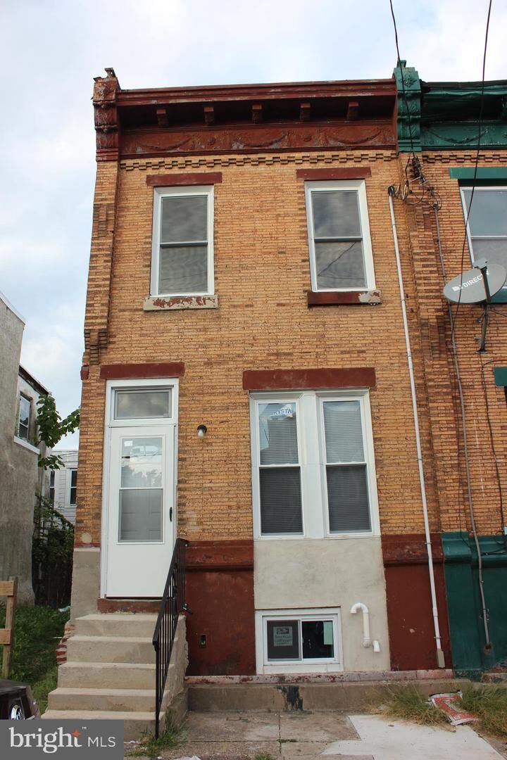 Property Photo: 2835 W Huntingdon Street PA 19132