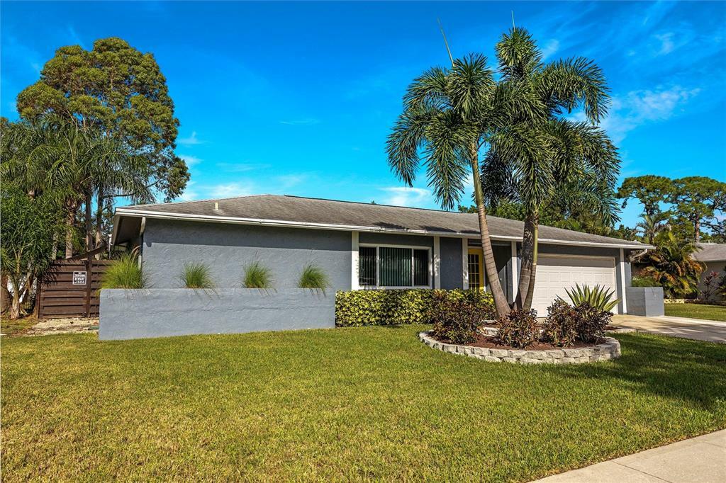 Property Photo: 6463 Friendship Drive FL 34241