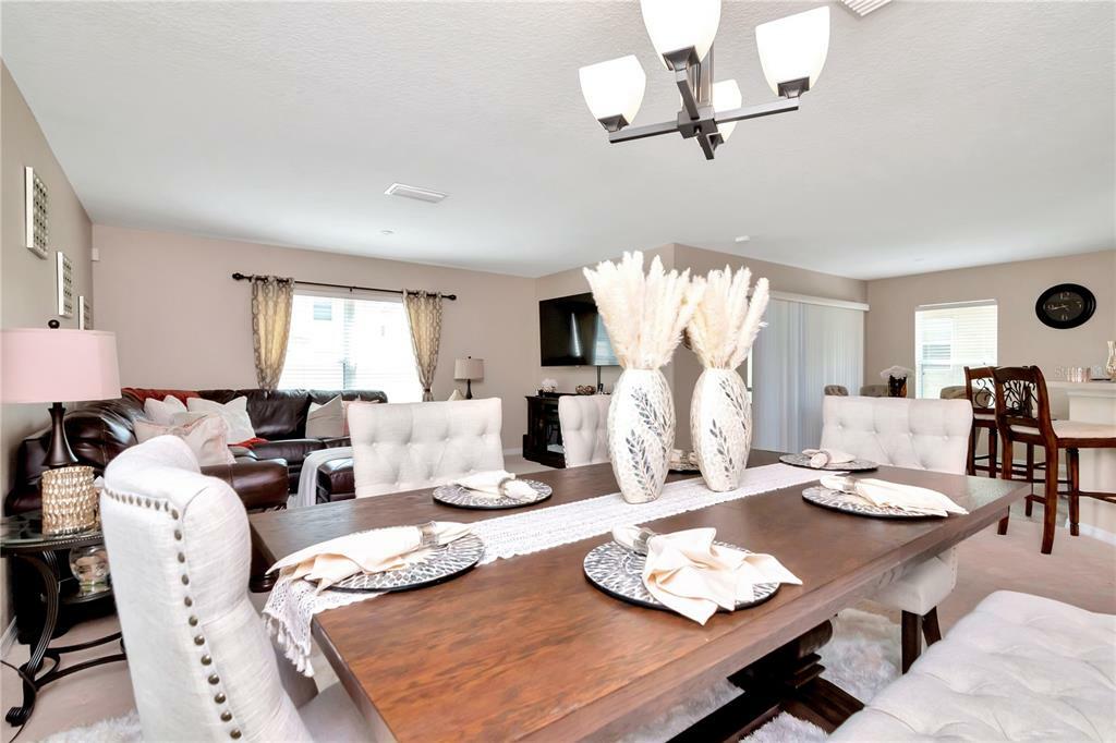Property Photo: 15406 Quail Woods Place FL 33573