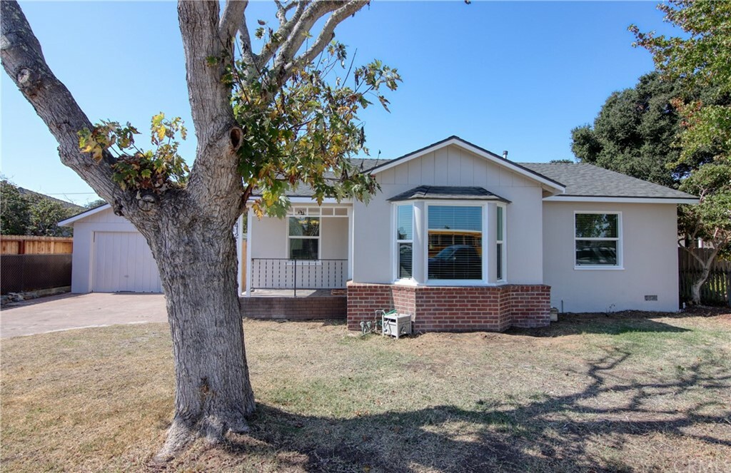 Property Photo:  412 Alder Street  CA 93420 