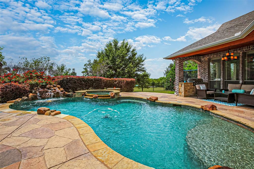 Property Photo: 5242 Quail Run TX 75034