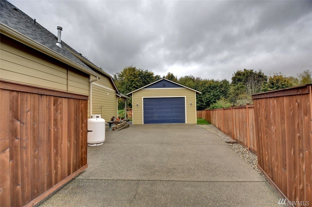 Property Photo:  3107 Parkgrove Lane SE  WA 98501 