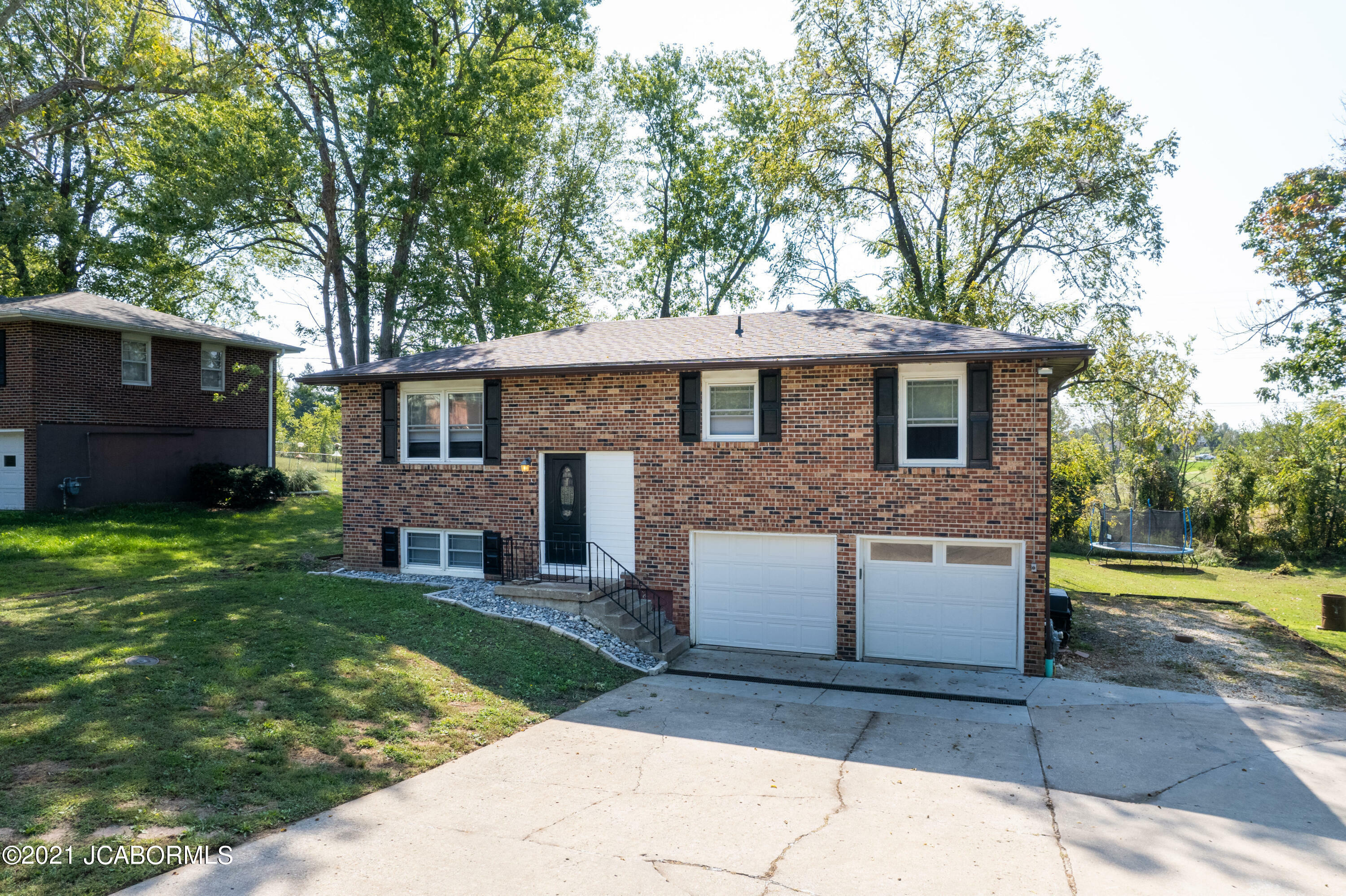 Property Photo:  4315 South Drive  MO 65109 