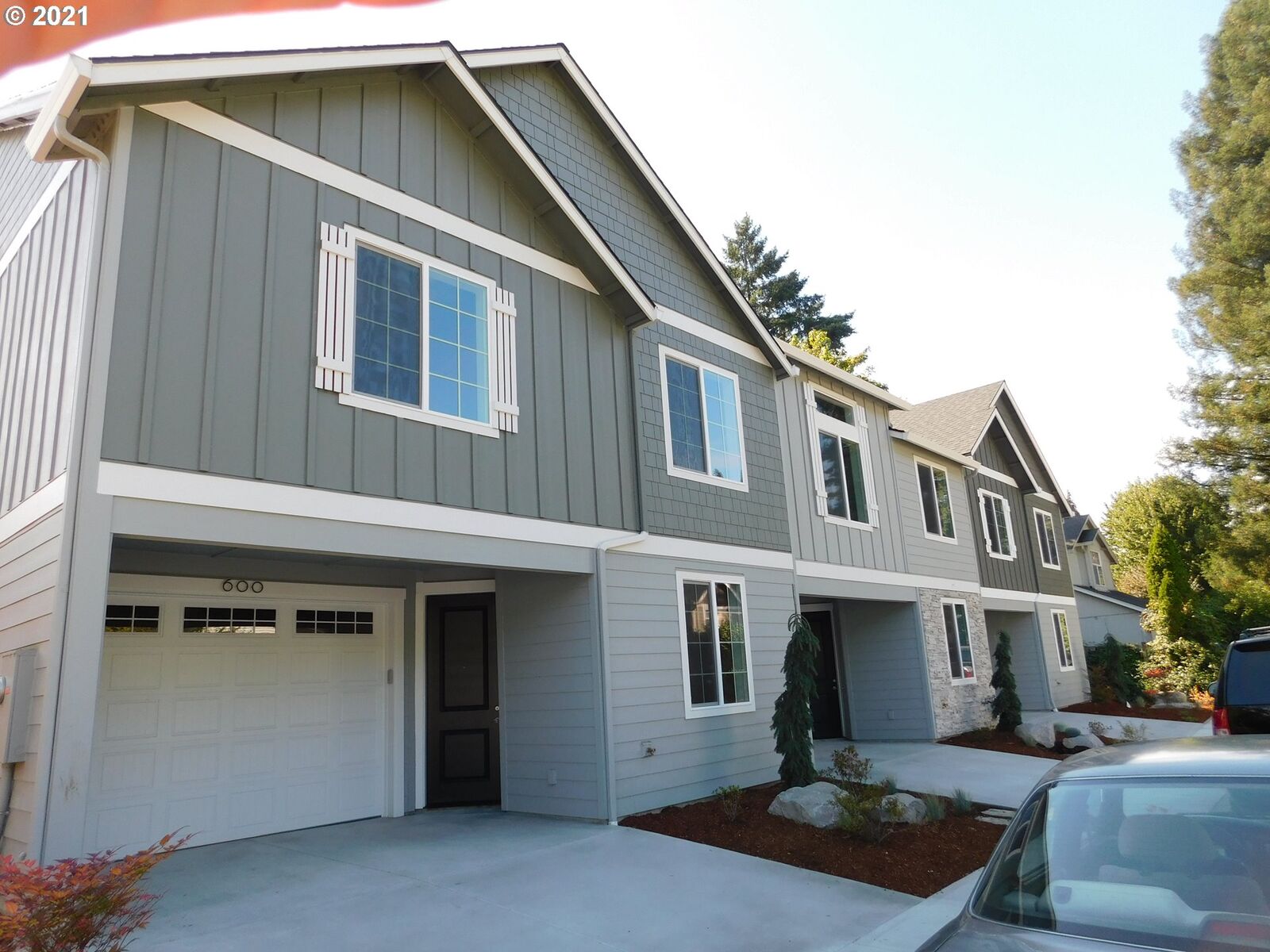 Property Photo:  600 NW 9th Ave  WA 98607 