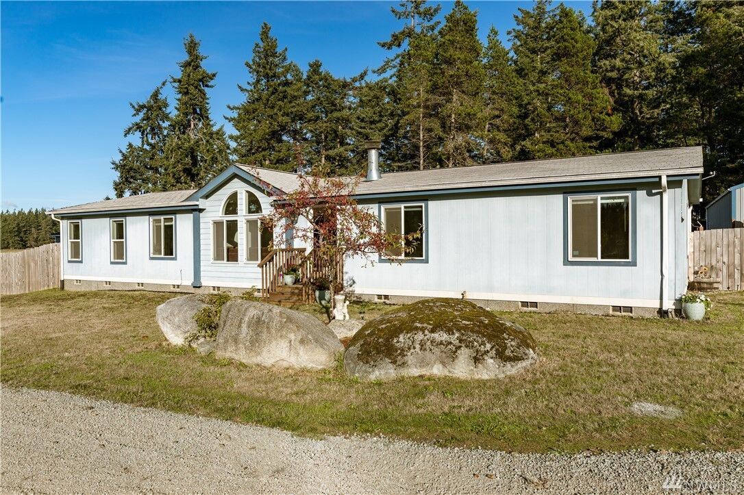 Property Photo:  3252 Whitney Dr  WA 98277 