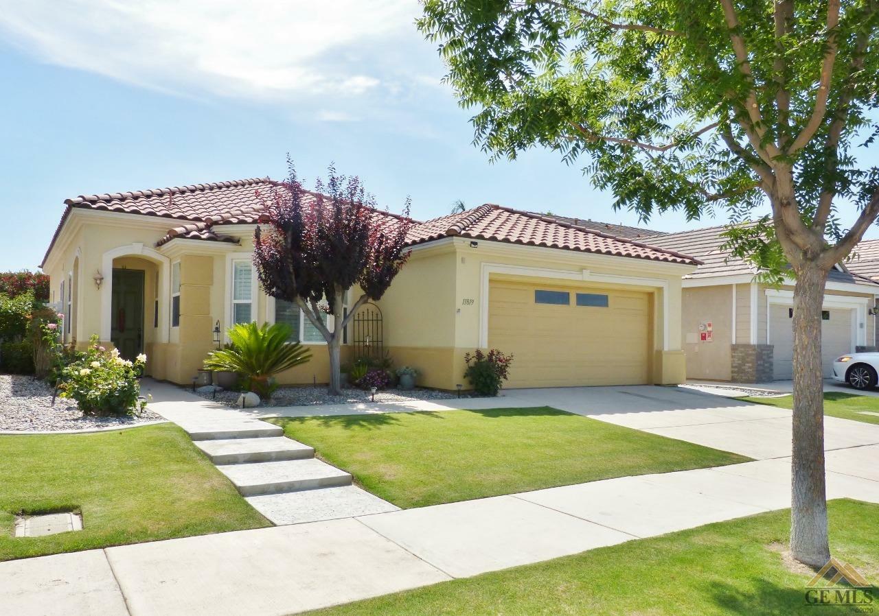 Property Photo:  11819 Kettering Drive  CA 93312 