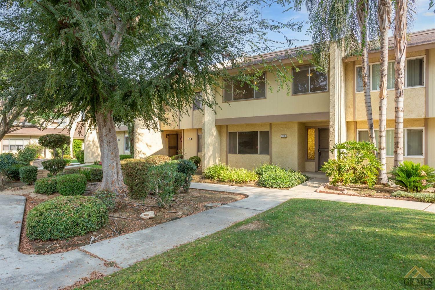 Property Photo:  930 Olive Drive 30  CA 93308 