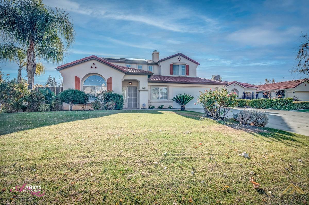 Property Photo:  11803 Willow Park Way  CA 93311 