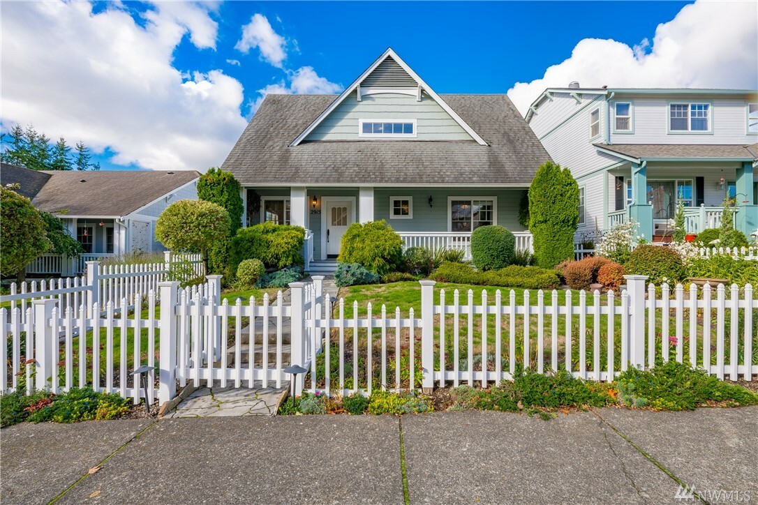 Property Photo: 2915 St Paul St WA 98226