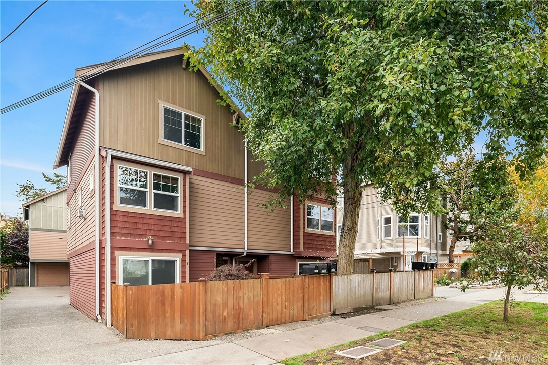 Property Photo:  723 N 95th St B  WA 98103 