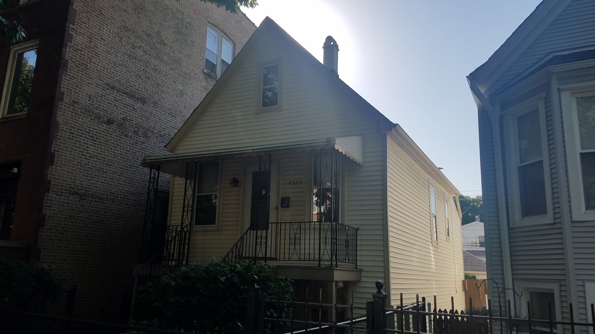 Property Photo:  4324 N Drake Avenue  IL 60618 