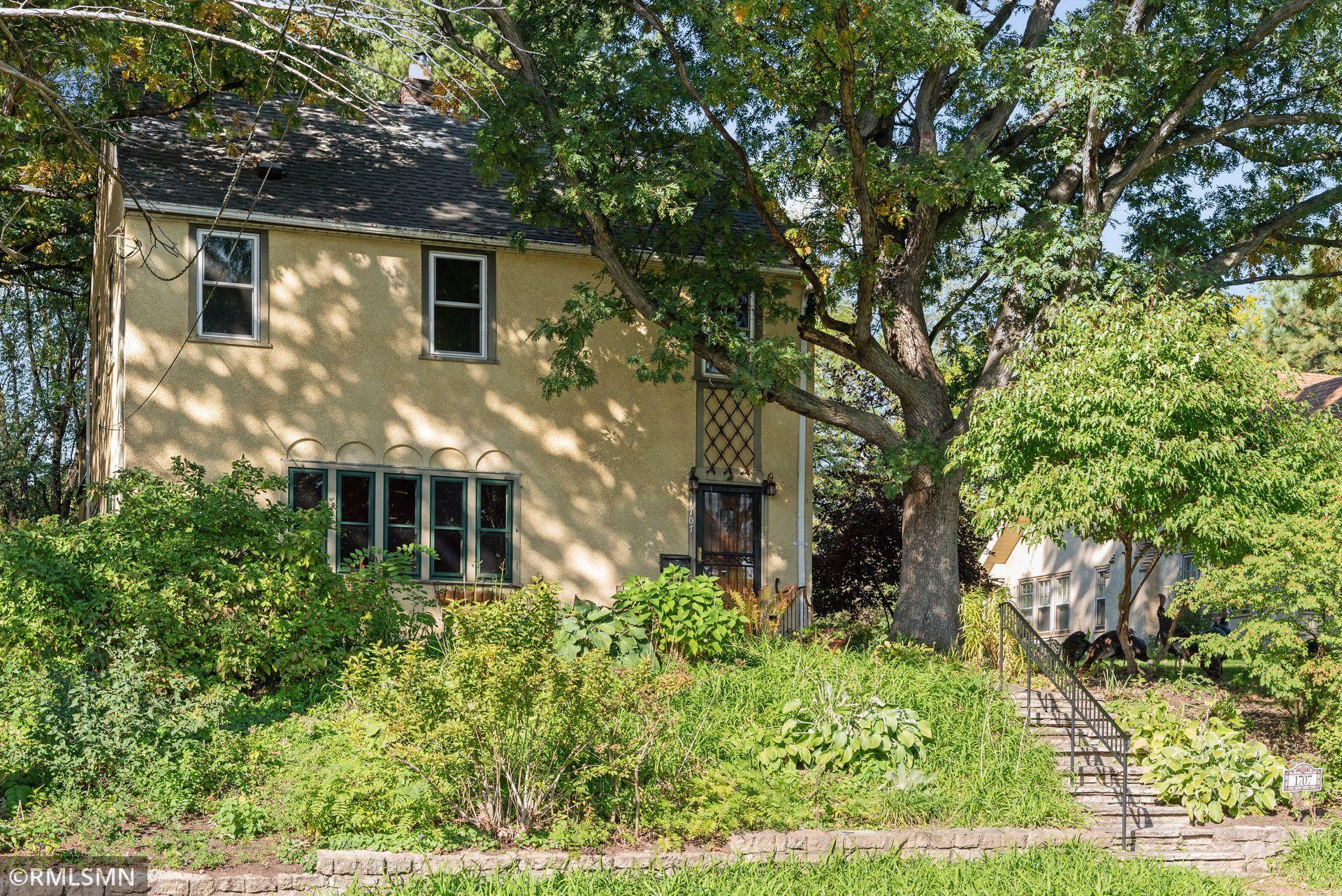 Property Photo:  1707 Xerxes Avenue N  MN 55411 