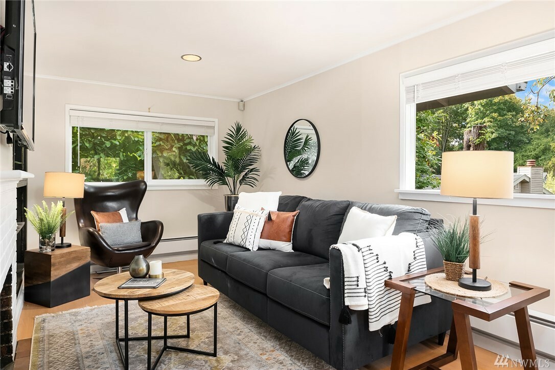 Property Photo: 4709 S Hudson Street WA 98118