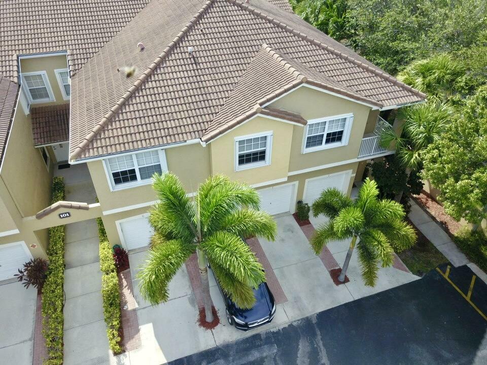 Property Photo:  101 Lighthouse Circle I  FL 33469 