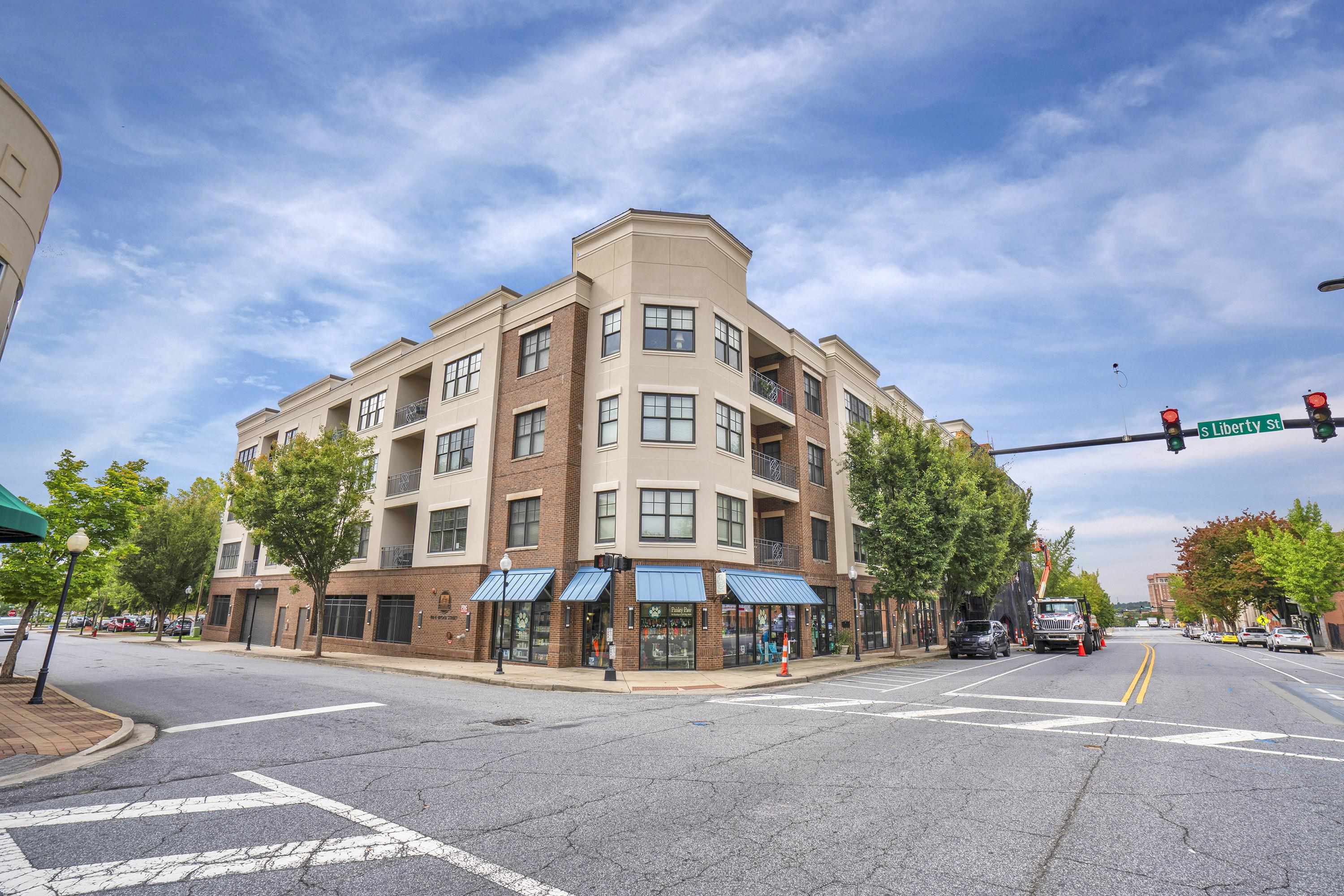 Property Photo: 155 E Broad Street #403 SC 29306