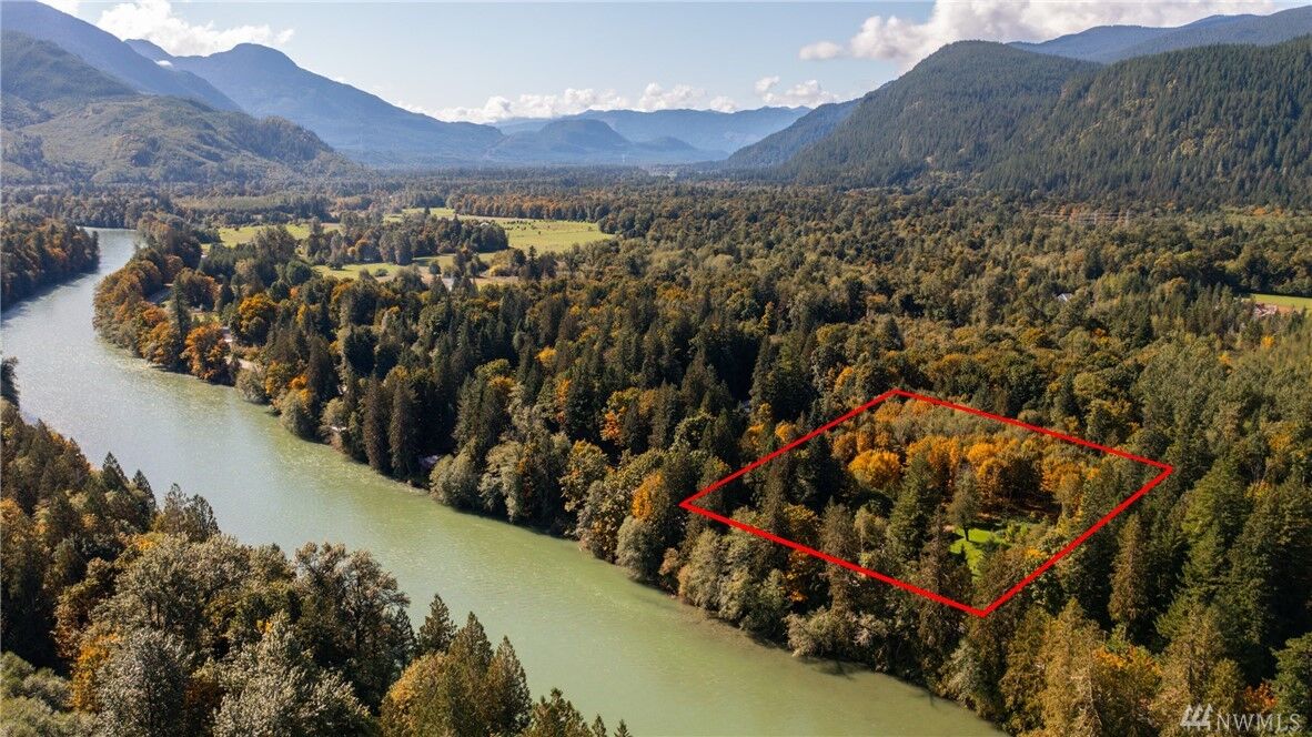 Property Photo: 60641 State Route 20 WA 98267