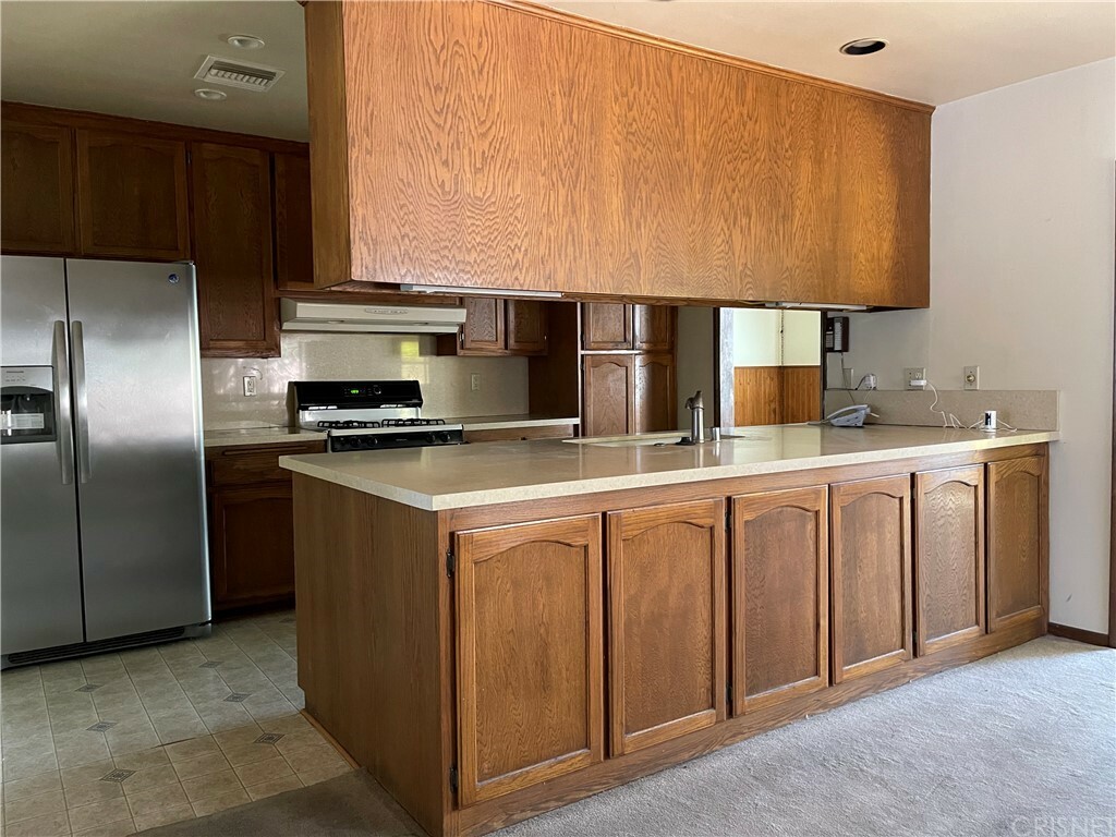 Property Photo: 6607 Farralone Avenue CA 91303