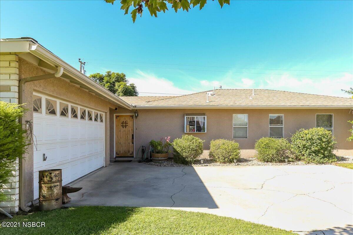 Property Photo:  3219 Peacock Lane  CA 93455 