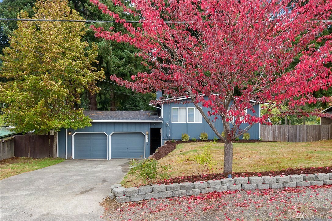 Property Photo:  4801 66th Ave W  WA 98467 