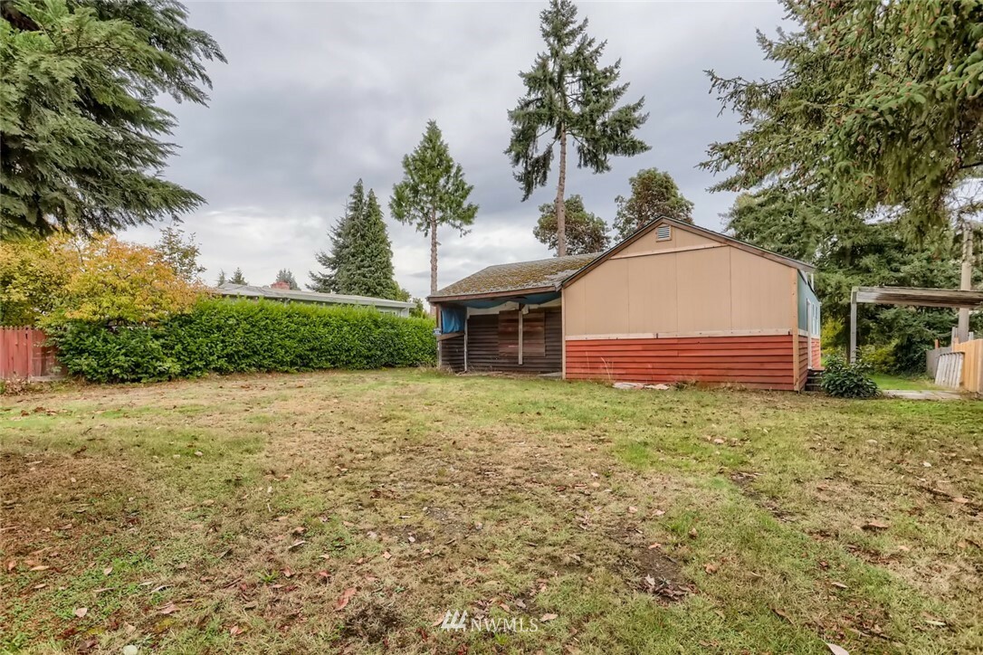 Property Photo: 13922 4th Avenue SW WA 98166