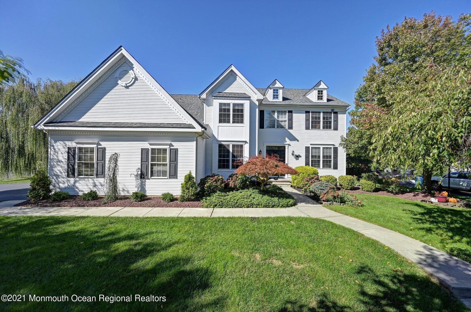 Property Photo:  91 Princeton Oval  NJ 07728 