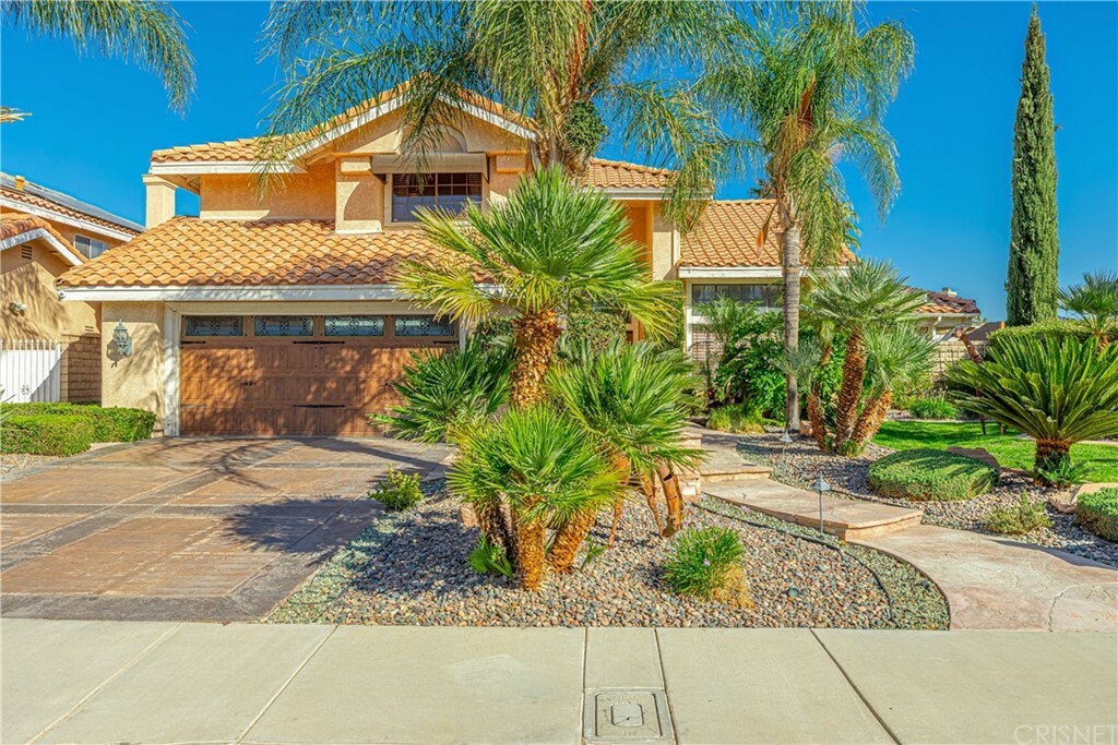 Property Photo:  37930 San Carlos Way  CA 93550 