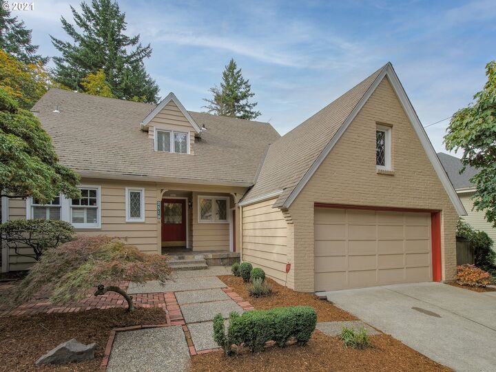 2519 SW Vista Ave  Portland OR 97201 photo