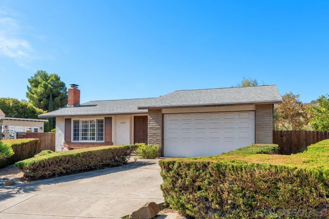 Property Photo: 12601 Avenida De Espuela CA 92064