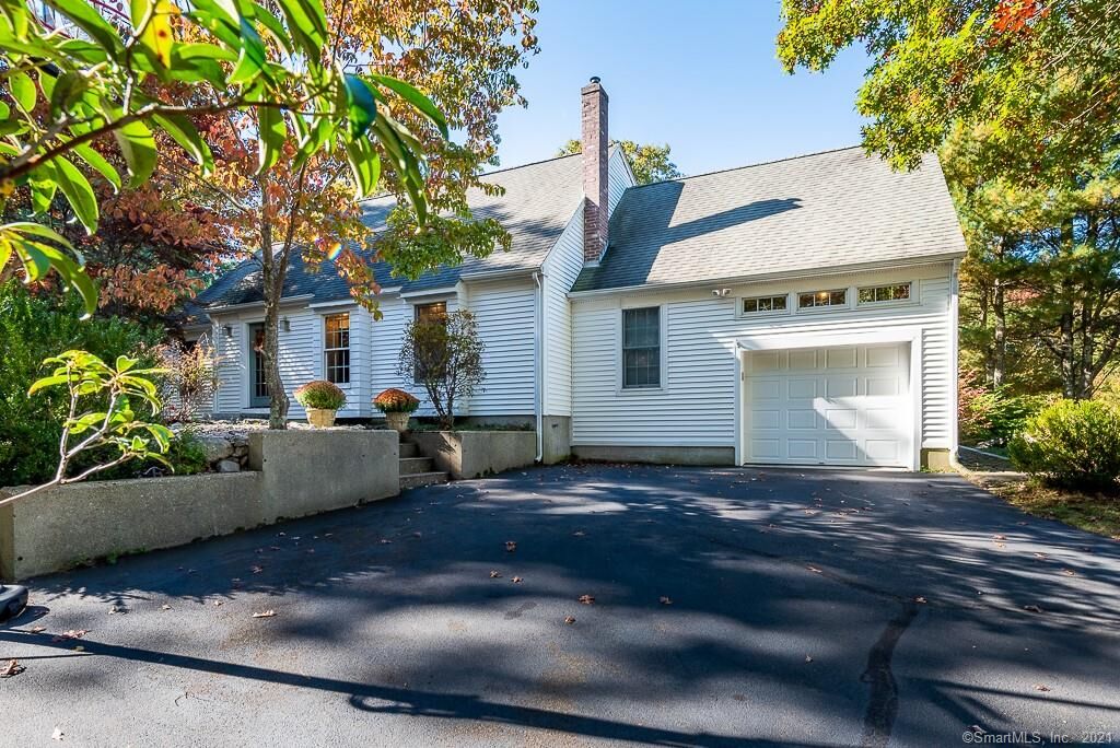 Property Photo: 172 Chesterfield Road CT 06333