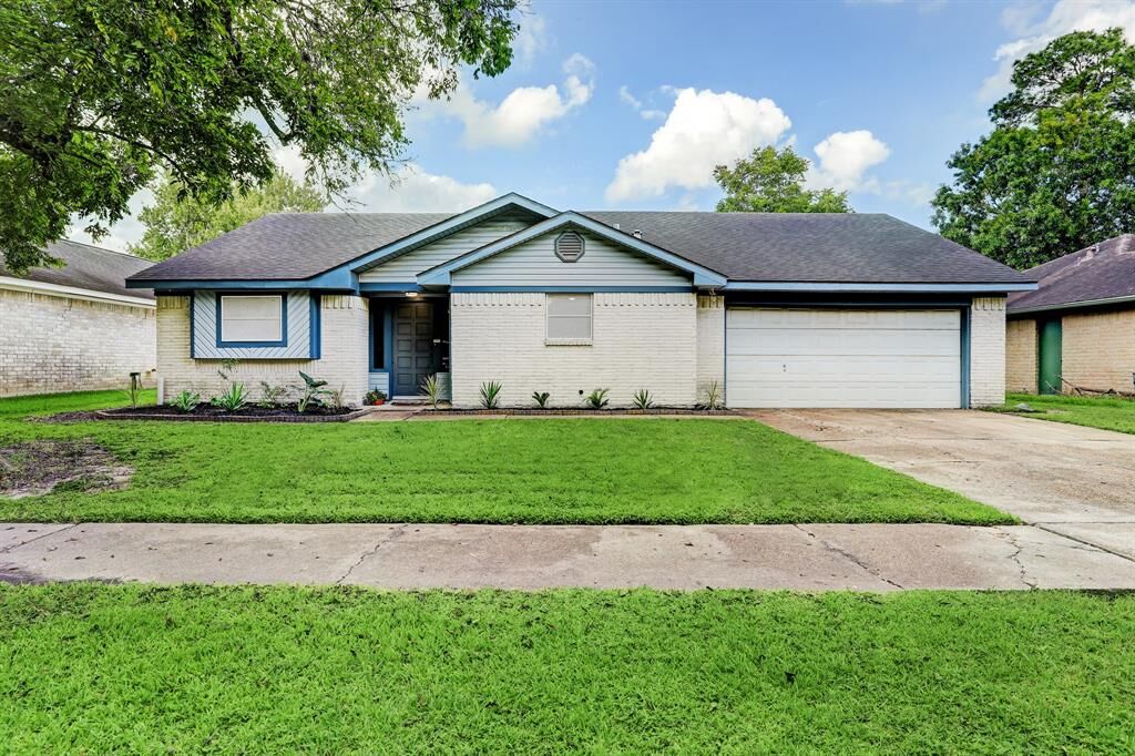 Property Photo:  15751 Wandering Trail  TX 77546 