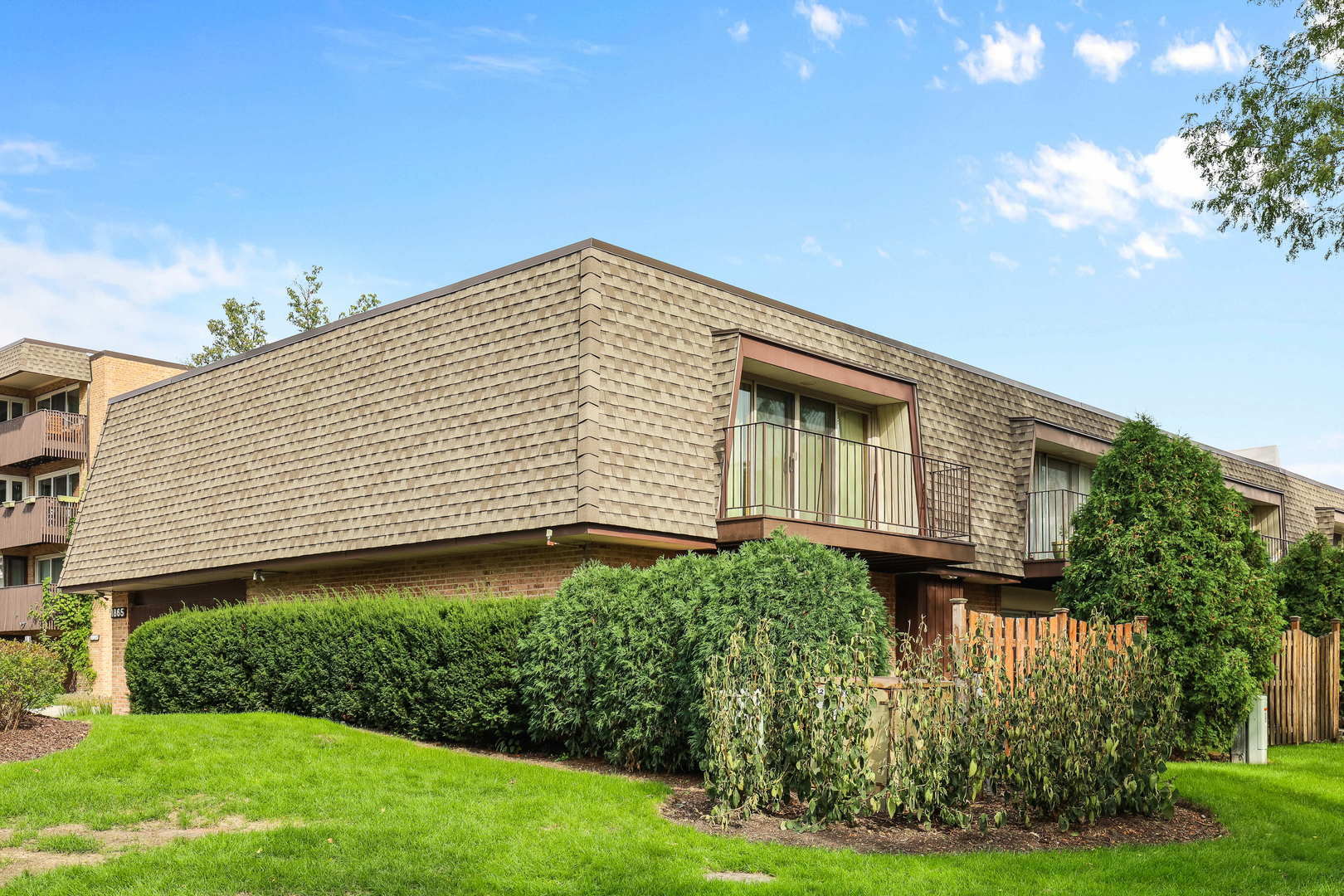 Property Photo:  1865 Tanglewood Drive 6C  IL 60025 