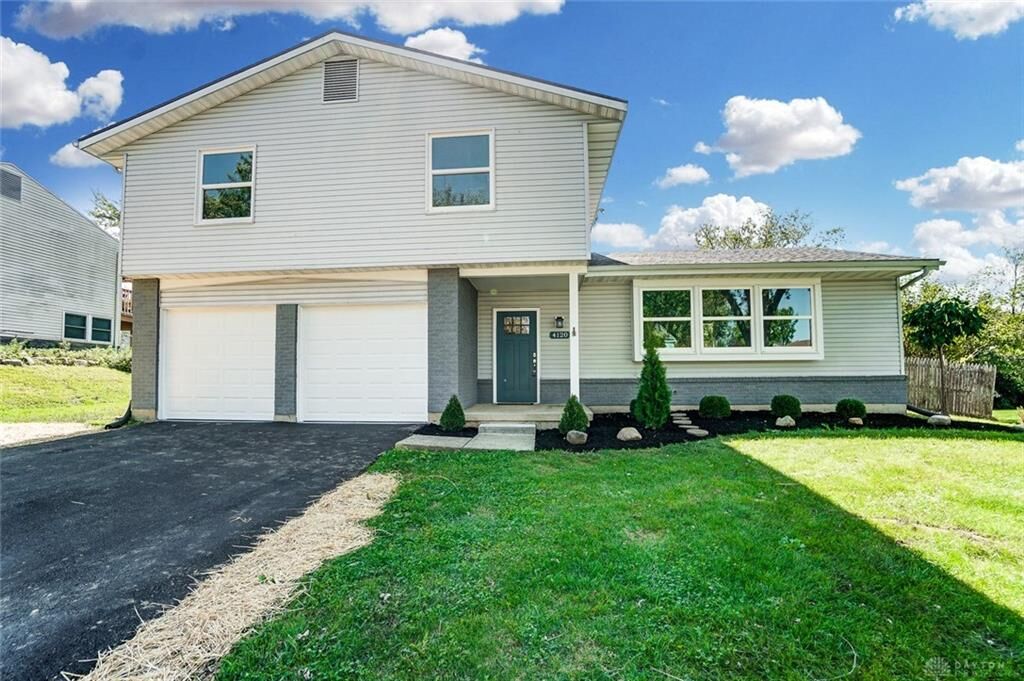 Property Photo:  4120 Honeybrook Avenue  OH 45415 