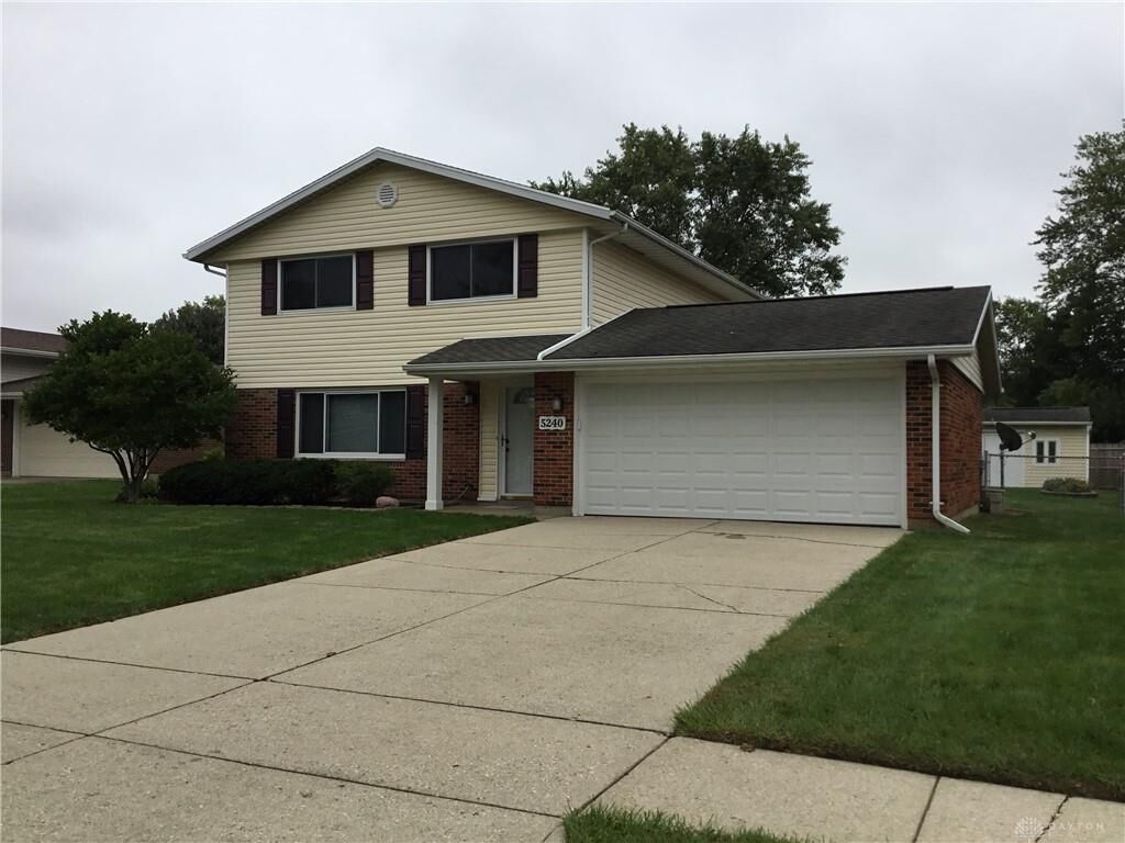 Property Photo: 5240 Keturah Drive OH 45324