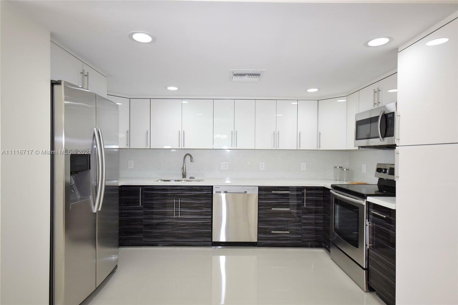 Property Photo:  18051 Biscayne Blvd 401  FL 33160 