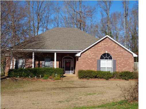 Property Photo:  222 Wildwood Boulevard  MS 39212 