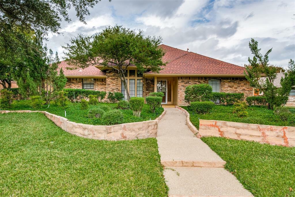 Property Photo: 2717 La Vida Place TX 75023