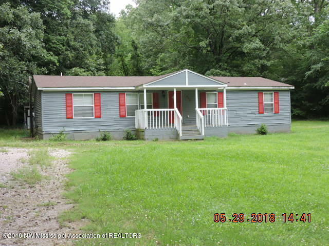 Property Photo: 405 Bailey Drive MS 38654