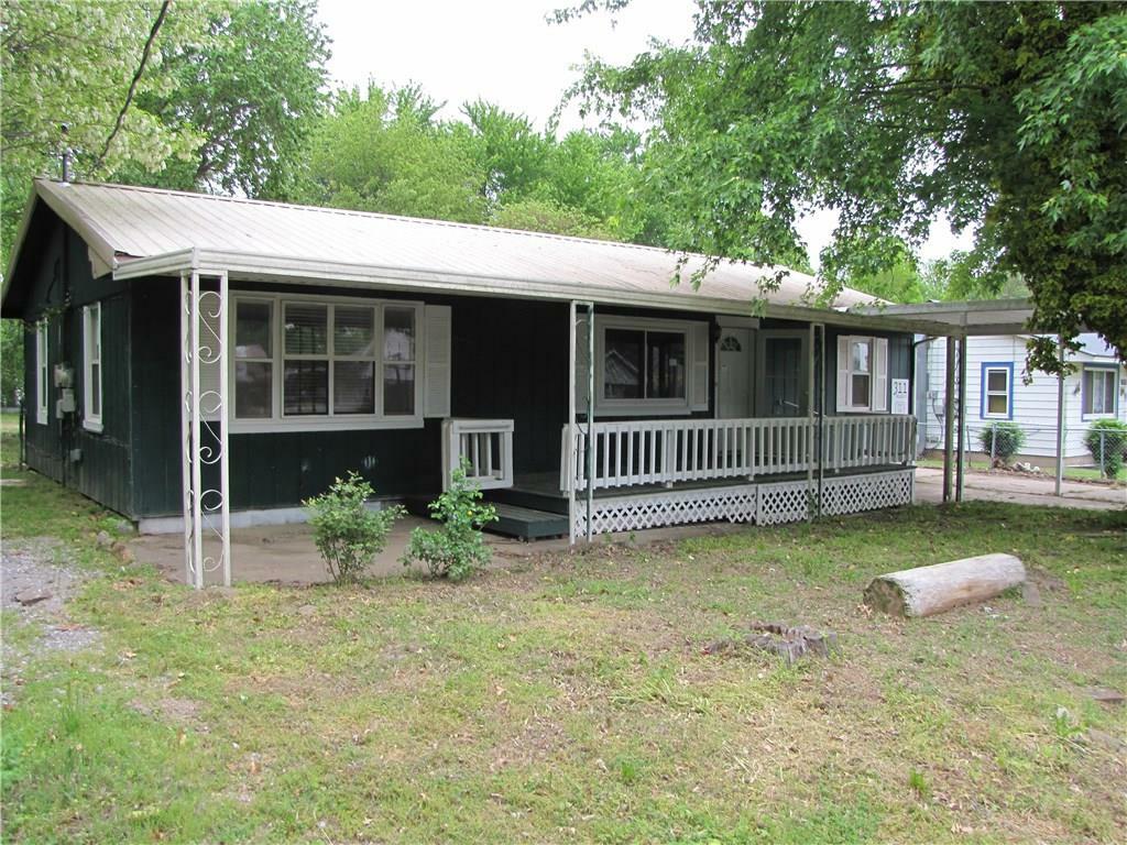 Property Photo:  311 Miller Street  AR 72744 